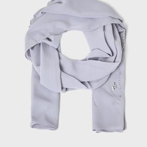 حجاب طويل مزين بالزهور والماس